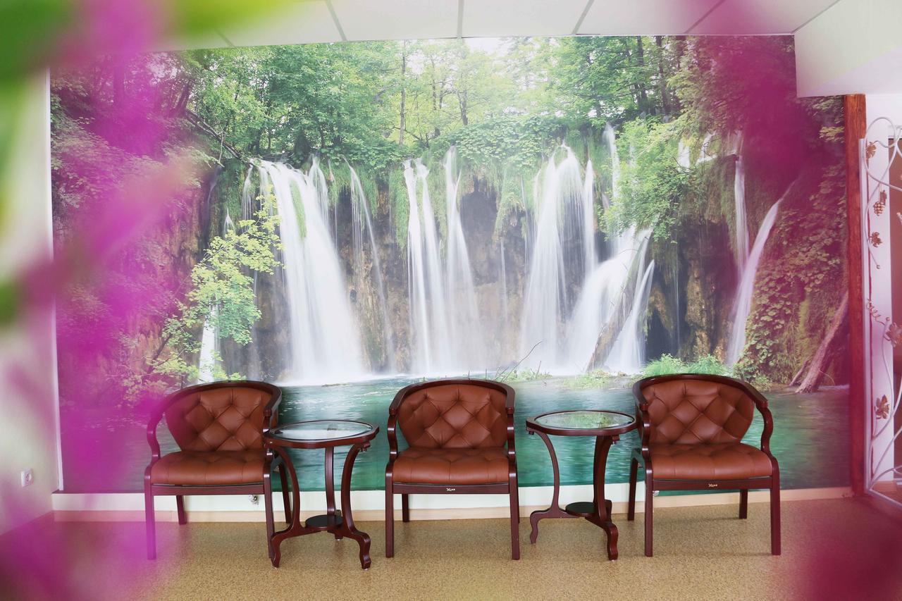 Vitapark Sonyachnyy Provans Сатанов Екстериор снимка