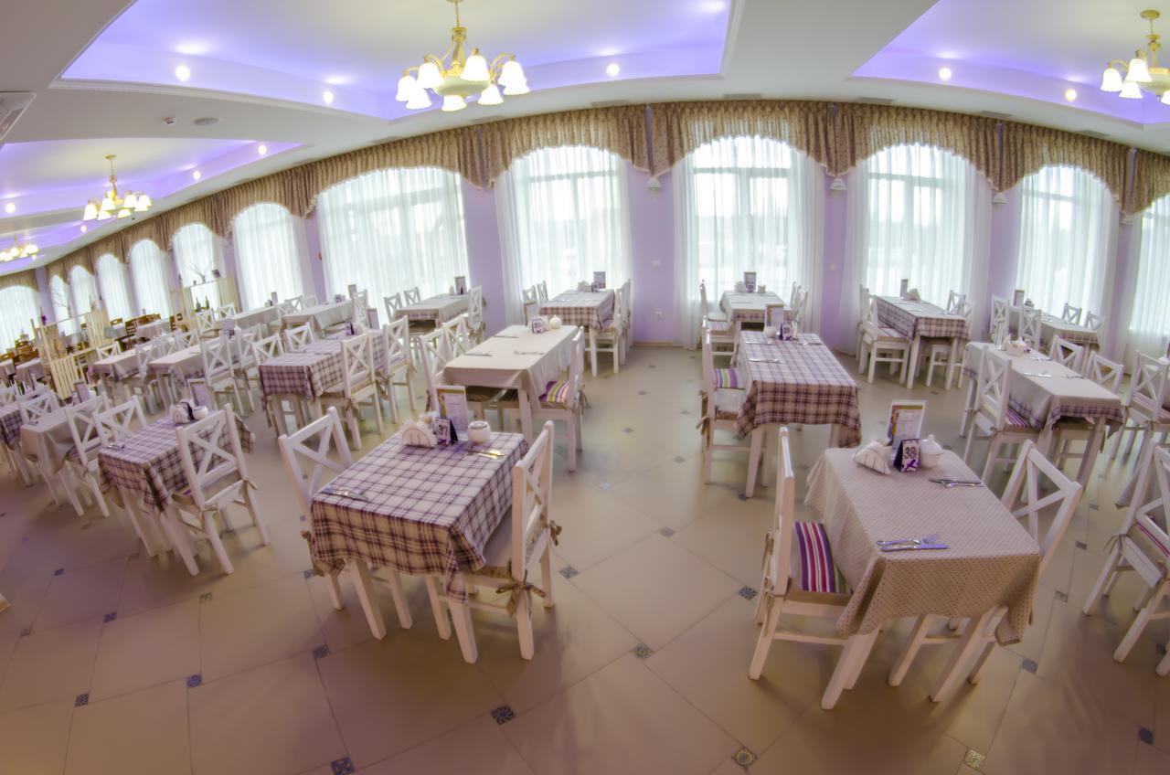 Vitapark Sonyachnyy Provans Сатанов Екстериор снимка